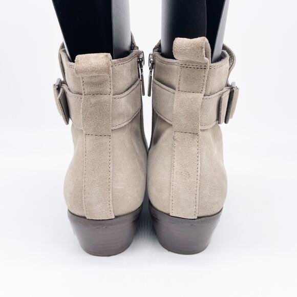 Blondo Women's Saddie Waterproof Buckle Heeled Ankle Boots Tan Suede Size 10 - Picture 4 of 13